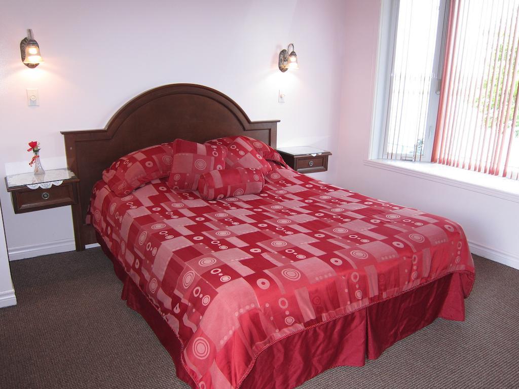 Motel Sainte Catherine Habitación foto