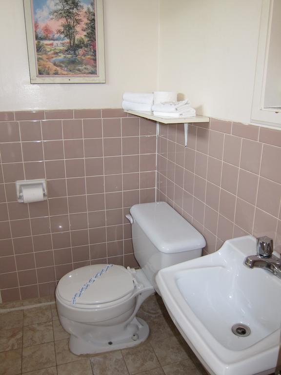 Motel Sainte Catherine Habitación foto