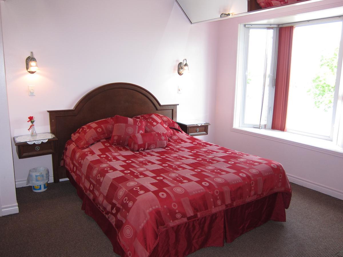 Motel Sainte Catherine Habitación foto